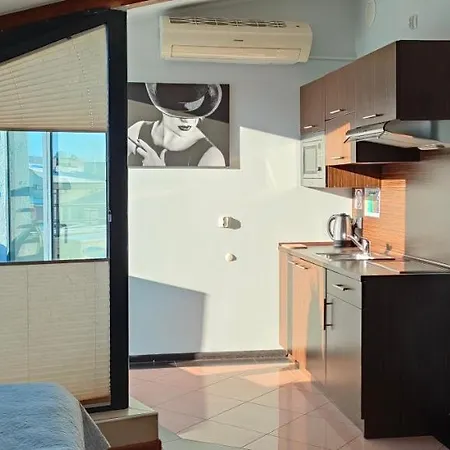 City Aparthotel 3*