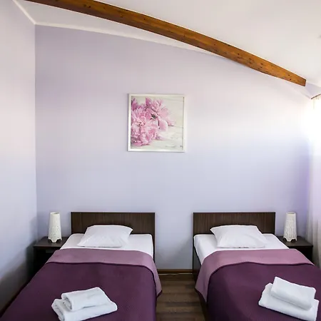 City Aparthotel Ξενοδοχείο με διαμερίσματα 3*