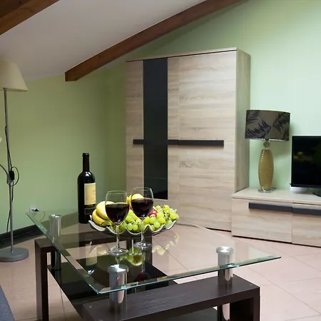 City Aparthotel Апарт-отель